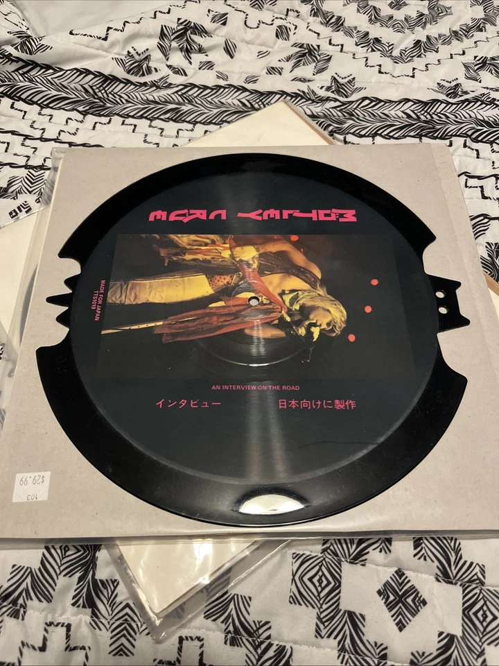 MOTLEY CRUE limited edition picture disc Tell Tale Records 1990 RARE VINTAGE!!!! Foto 3 de 4