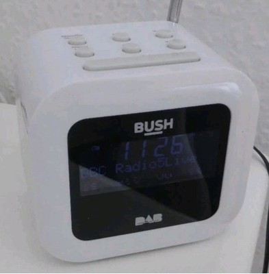 Bush DAB UKW Radio Wecker + Netzteil