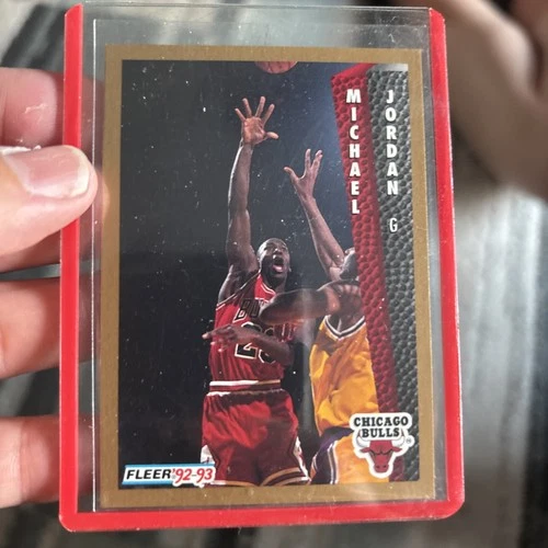 Fleer 1992-93 Michael Jordan #32 Base Set Chicago Bulls NBA Basketball Card