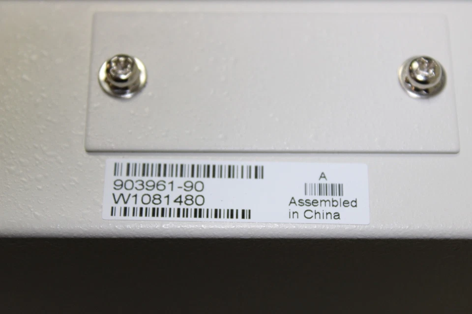 Conmutador apilable multi gigabit capa 3 Alcatel-Lucent OmniSwitch OS6860-P48 Foto 3 de 4