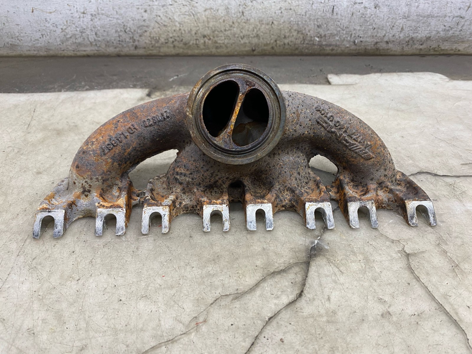 2020-2025 ASTON MARTIN DBX 4.0L V8 LEFT ENGINE EXHAUST MANIFOLD 1771400109 OEM