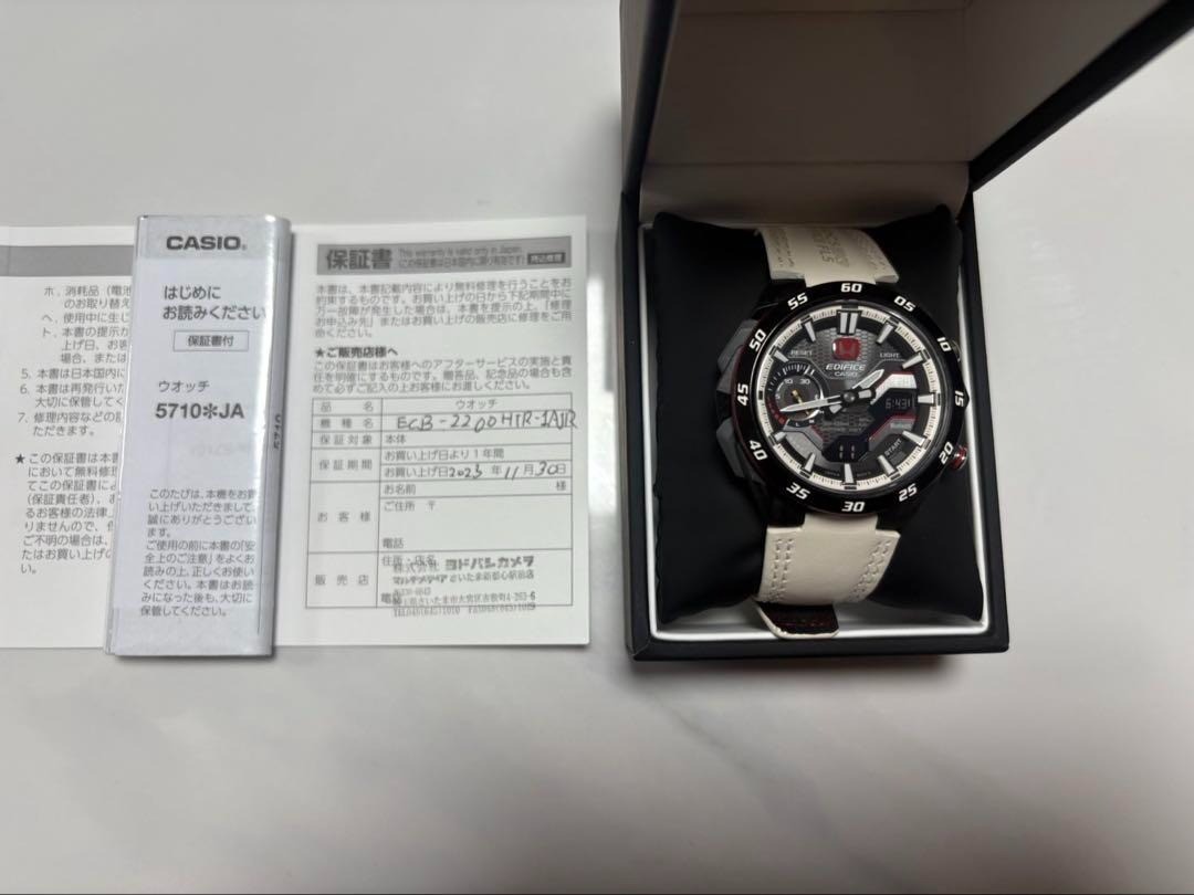 EDIFICE TYPE R 時計 ホワイト/ブラック ホンダTYPE R×EDIFICE、赤バッジと本物のチャンピオンシップ