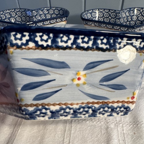 Temp-tations Old World Blue Heart-Shaped Bowls w/Rack (3), 1QT Each. - 第 11/16 張圖片