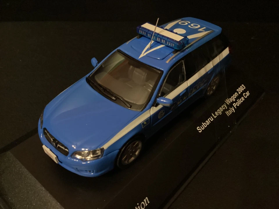 Subaru Legacy Wagon MkIV Type BP Italy Police 2003 Diecast Vehicle in scale 1/43 - Image 2 of 4