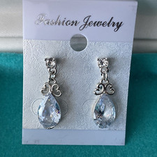 Pretty New Silver Plated Clear White Teardrop CZ Stud Dangle Drop Earrings