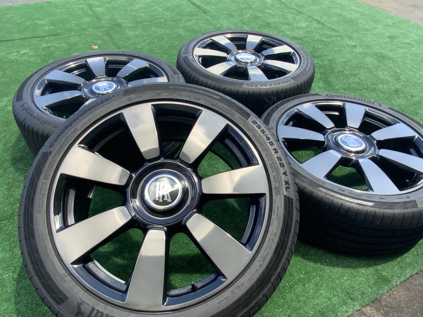 REAL Rolls Royce 22 inch Wheels OEM Factory  Cullinan Phantom 8
