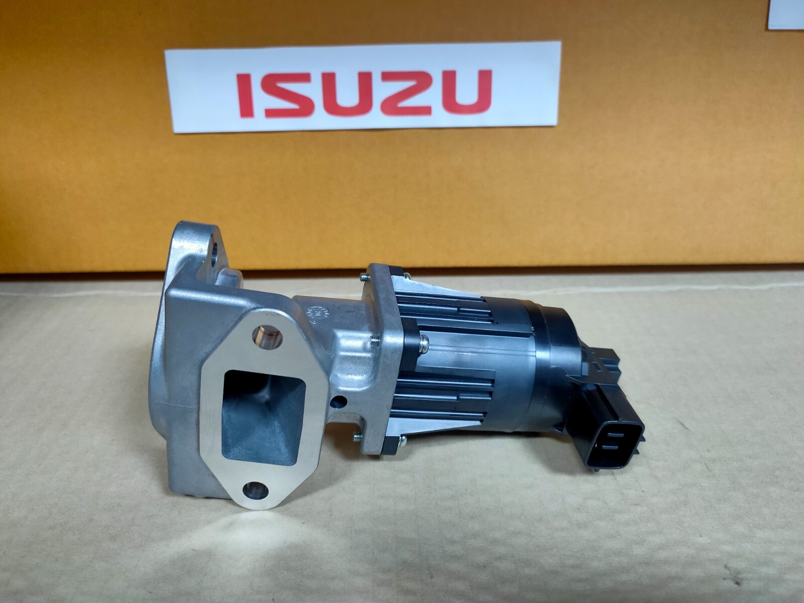 Genuine EGR Valve Isuzu DMax Pickup TFS87 RZ4E 1.9 Turbo Diesel