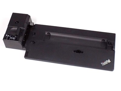 Lenovo 40AJ0135 135W ThinkPad Ultra Docking Station für P52s, L580 mit Netzteil