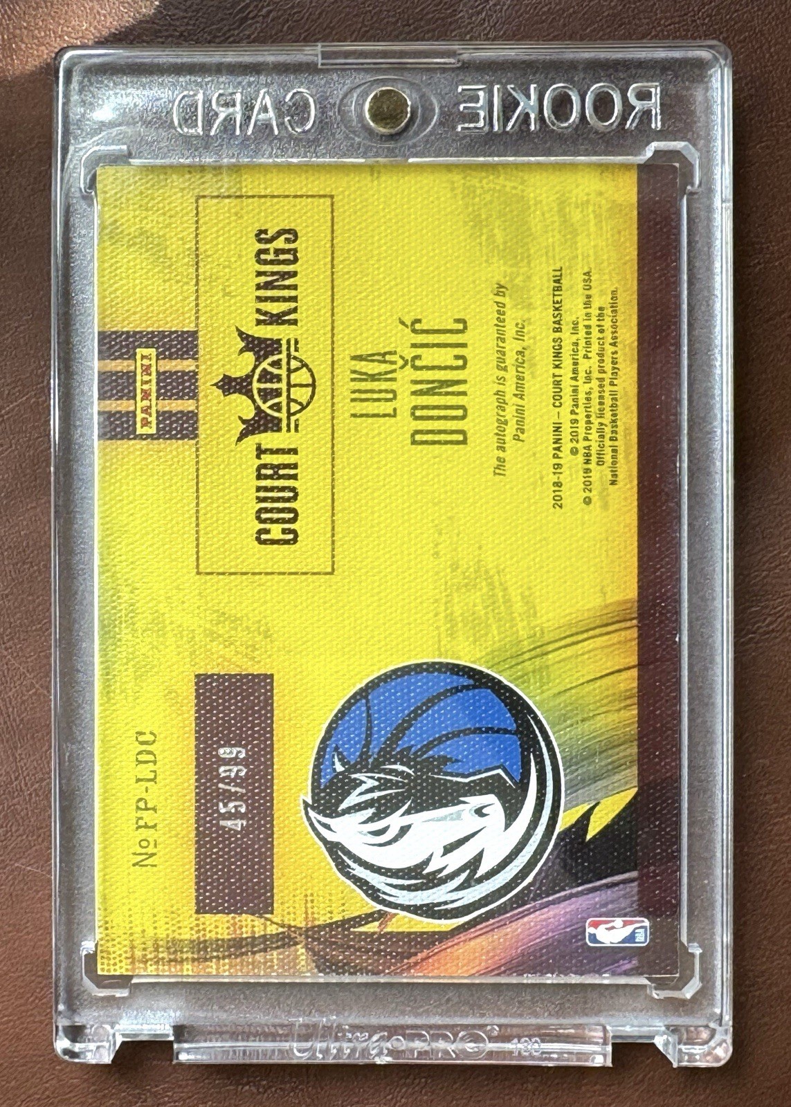 2018 PANINI COURT KINGS LUKA DONCIC ROOKIE AUTOGRAPH AUTO RC ON CARD RARE /99 view 2