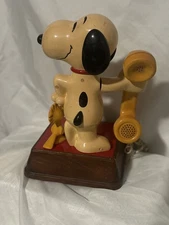 Vtg 1976 The Snoopy and Woodstock Phone Head Turning Push Button Telephone Works