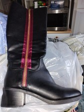 tommy hilfiger boots size 8 m