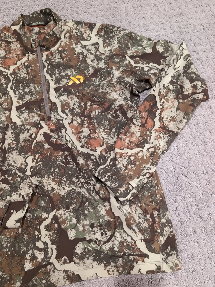 First Lite Trace 1/4 Zip Synthetic Warm Weather Top Medium Specter Excellent  - Image 3 of 4