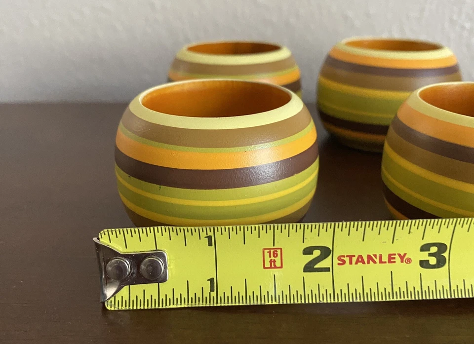 Juego de 4 servilleteros coloridos de varias rayas estilo bohemio Foto 4 de 4