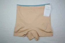 136X01 Maidenform 12437 Control It Everyday Slimming Shapewear Boyshort MD Beige
