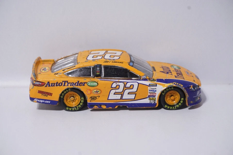 2014 Joey Logano #22 Autotrader.com Auto Trader Ford 1/64 NASCAR !!READ LOOSE!! - Image 3 of 4