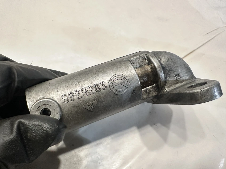 DETROIT DIESEL 14.0 SERIE 60 MOTOR ALUMINIO BLOQUE REGULADOR ACEITE 8929283 OEM Foto 3 de 4