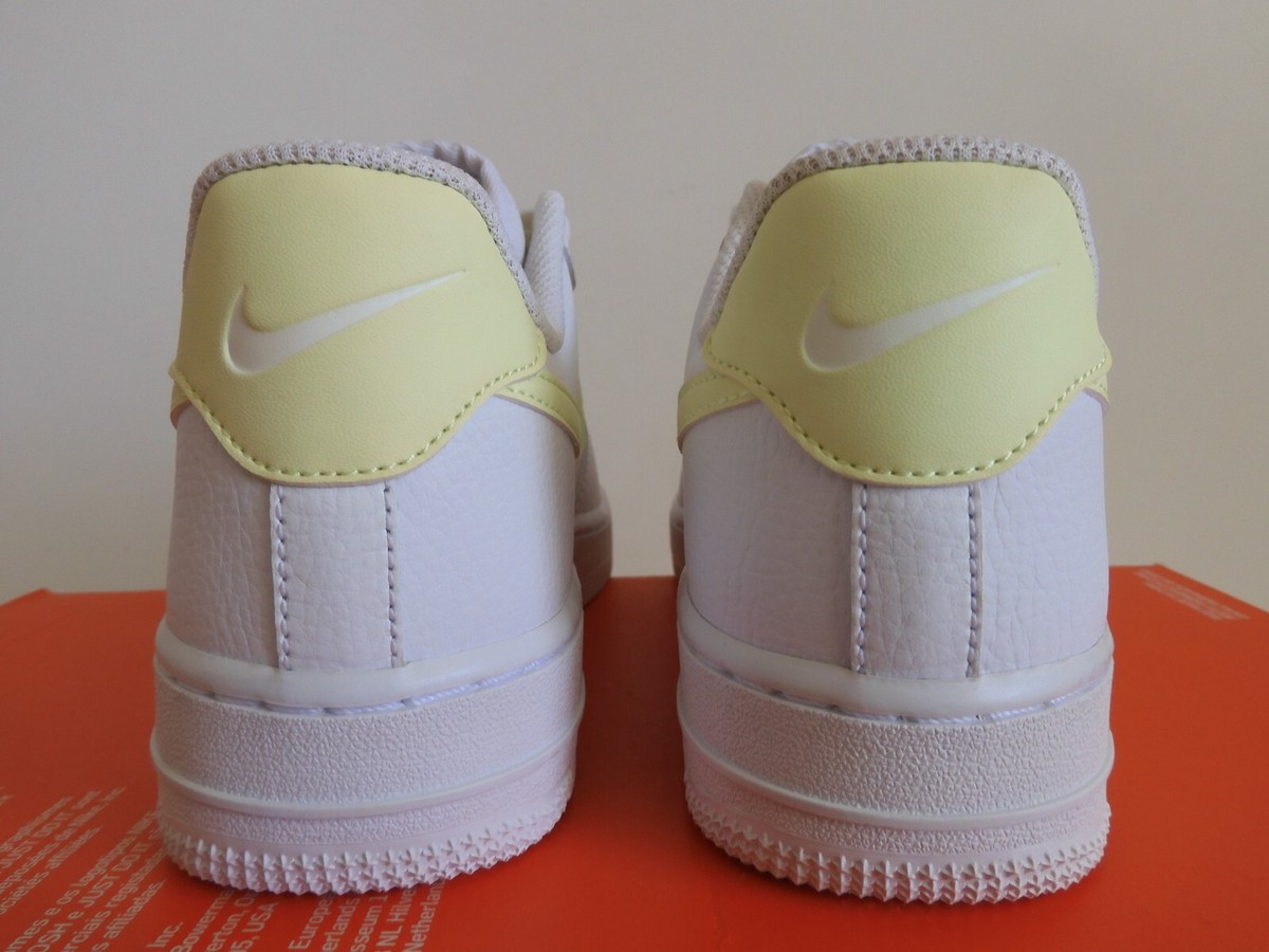 WMNS NIKE AIR FORCE 1 07 WHITE-BARELY VOLT SZ 7 [315115-155