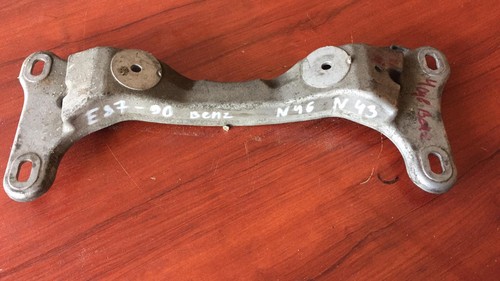 BMW 1 3ER E90 E87 GETRIEBETRÄGER HALTER BENZIN 6771064