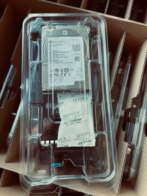 HITACH 1.2TB DF-F850-12HGSSC SAN STORAGE HARD DRIVE  BRAND NEW W/ HOTSWAP CADDY - Image 3 of 4