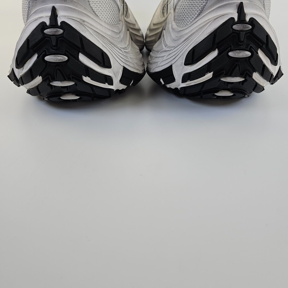 BALENCIAGA 10XL Men's White/Black Low Top Sneakers New | eBay BALENCIAGA 10XL Men's White/Black Low Top Sneakers New | eBay