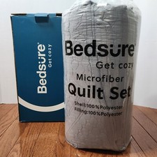 Bedsure Get Cozy Quilt and Pillow Shams Lightweight Summer King Size 106" x 96"