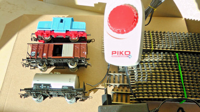 PIKO Maus H0 Trafo Schienen Junior SET Lok Wagen Güter Zug Konvolut Eisenbahn