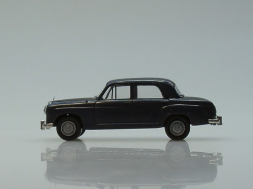 Brekina Mercedes 180 Ponton, schwarz - 23000 - 1:87 - uralt - Bild 2 von 5