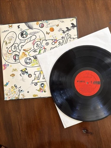 Les Zeppelin III 1970 Canada Red Label Vinyl LP