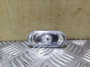 VW PASSAT B5 3B2 Kotflügelblinker vorne rechts 1J0949117 1.9 Diesel 26093924