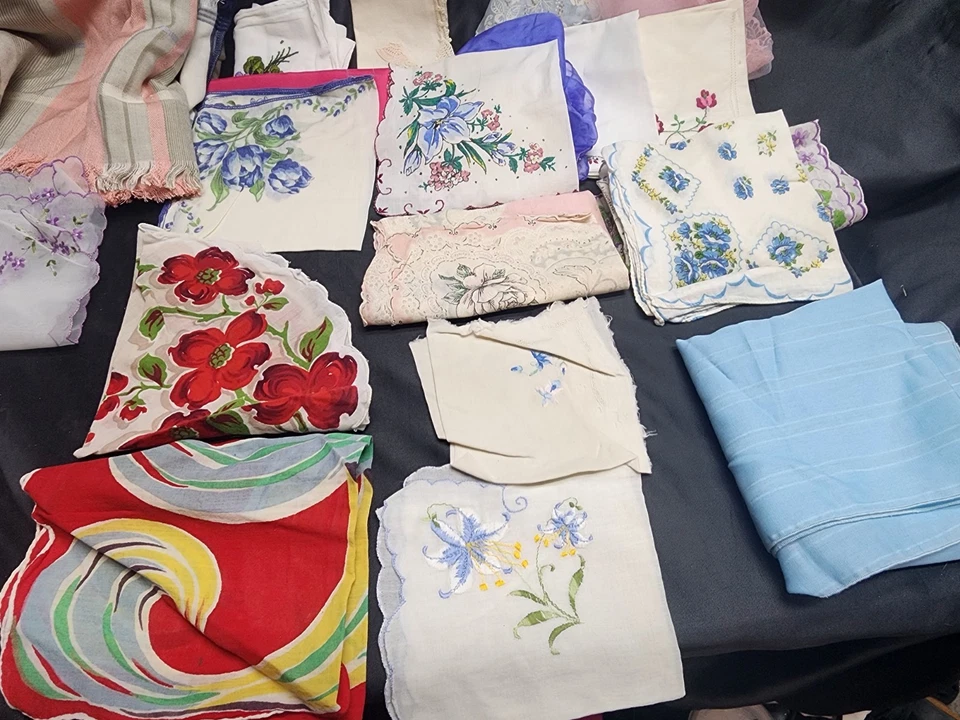 Lote De 22 Pañuelos Y 3 Pañuelos De Colección Foto 4 de 4