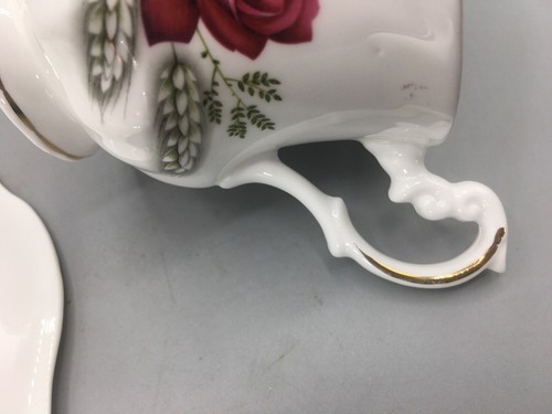 Royal Dover Bone China Red Roses Teacup & Saucer Floral England Vintage - Picture 19 of 19