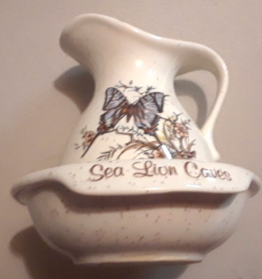 VINTAGE SEA LION CAVES OREGON COAST SOUVENIR WATER PITCHER WITH BUTTERFLIES