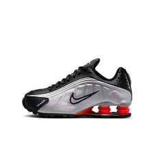  CW2626-005 GRADE SCHOOL NIKE SHOX R4 'METALLIC SILVER BLACK PICANTE RED'