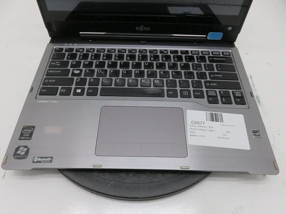 FUJITSU LifeBook T904 Laptop Intel Core i5-4300u 2GB Ram No HDD or Battery - Image 3 of 4