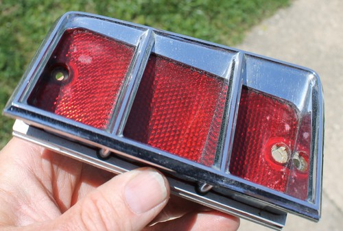 1975-1978 Cordoba 1975-1977 Dodge Charger 3798262 Drivers Left Rear Marker Light - Picture 8 of 16