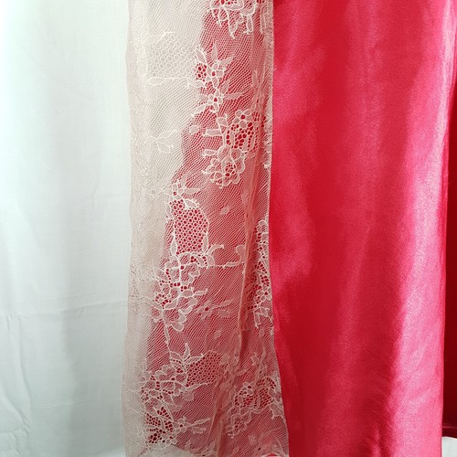 Victoria's Secret Women's Lengerie Camisole Red Satin Floral Strapped Size S - Picture 6 of 6
