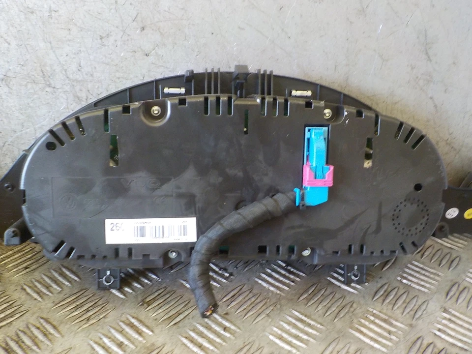 VOLKSWAGEN PASSAT B7 2.0 TDI CFF Velocímetro Speedo Relojes 3AA920970A 2011-2014 Foto 4 de 4