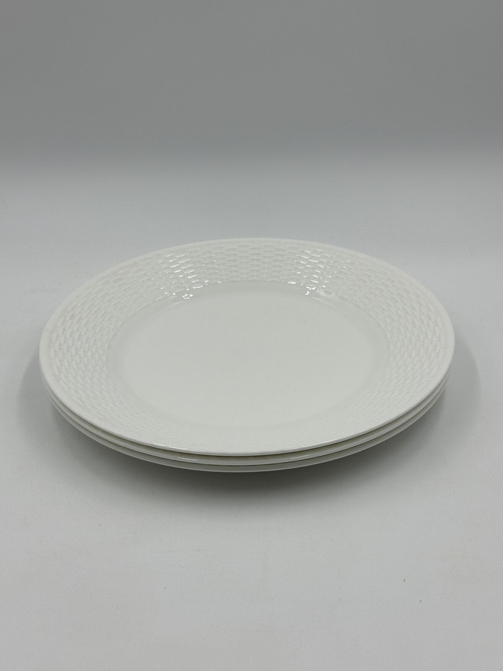 Wedgwood Nantucket Bone China Dinner Plate White Basket Weave 10 3/4 In