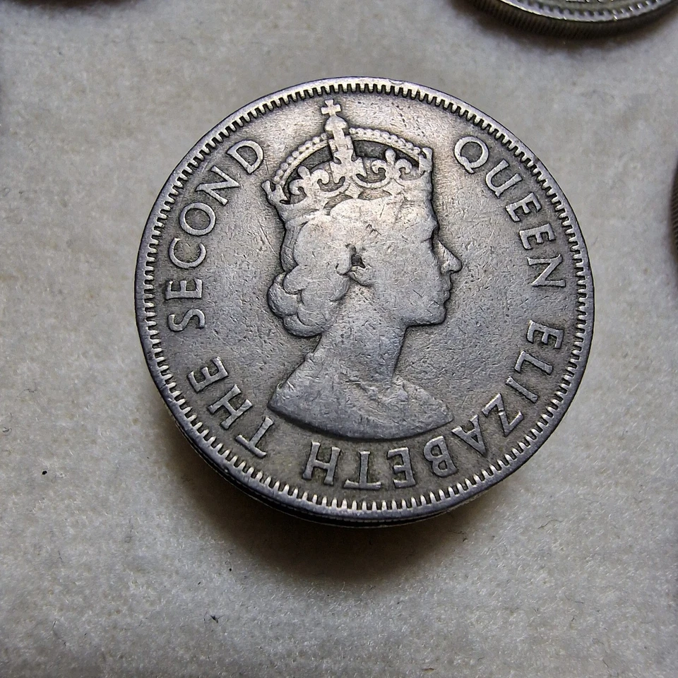 Cyprus 100 Mils Coin 1955 -  KM# 37 / *One Coin* - Read Description - Image 2 of 4