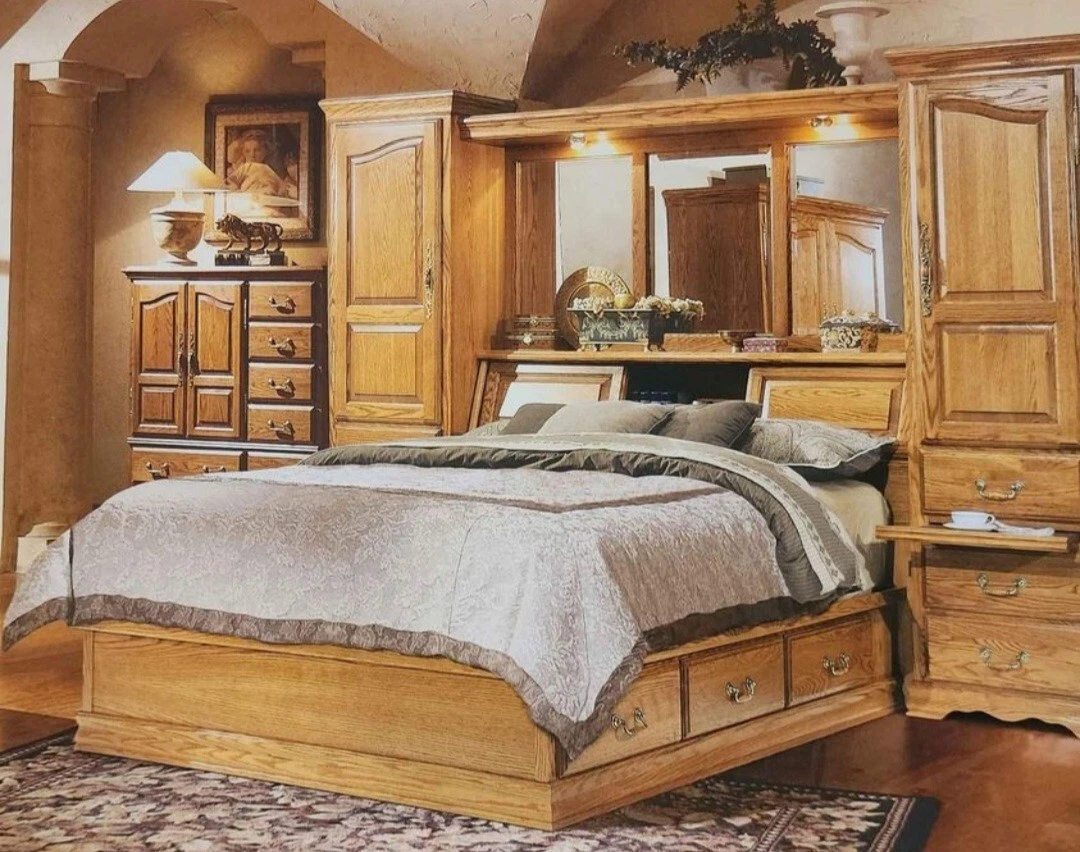American Heirloom Furniture Traditions King Pier Wall Bedroom Unit Solid Oak