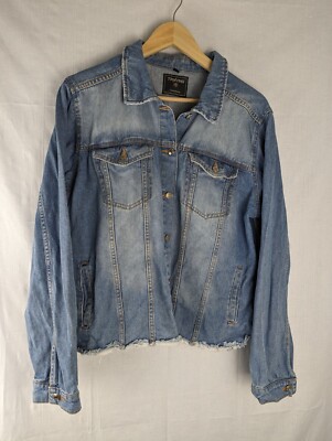 TRN 1961 Denim Trucker Biker Jacket Women s XXL Distressed Hem Light Blue Colour