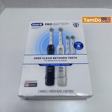 Oral-B Pro Advantage Battery Powered Toothbrush 2 Pack