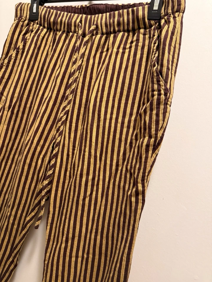 Pantalones de jersey de algodón a rayas doradas Ace & Jig bolsillos laterales para mujer talla pequeña Foto 4 de 4
