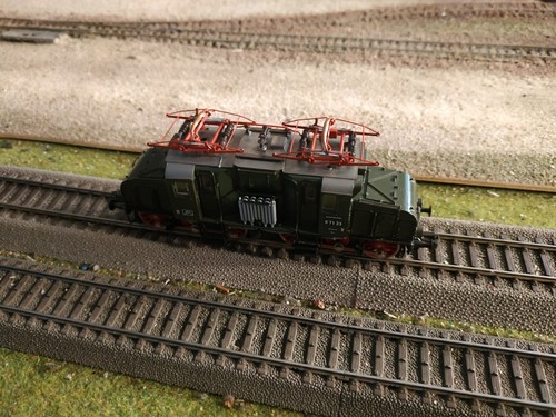 ROCO 04196A, ELECTRIC ENGINE BR E71 33, VERY GOOD, SCALE H0/HO - Picture 9 of 15