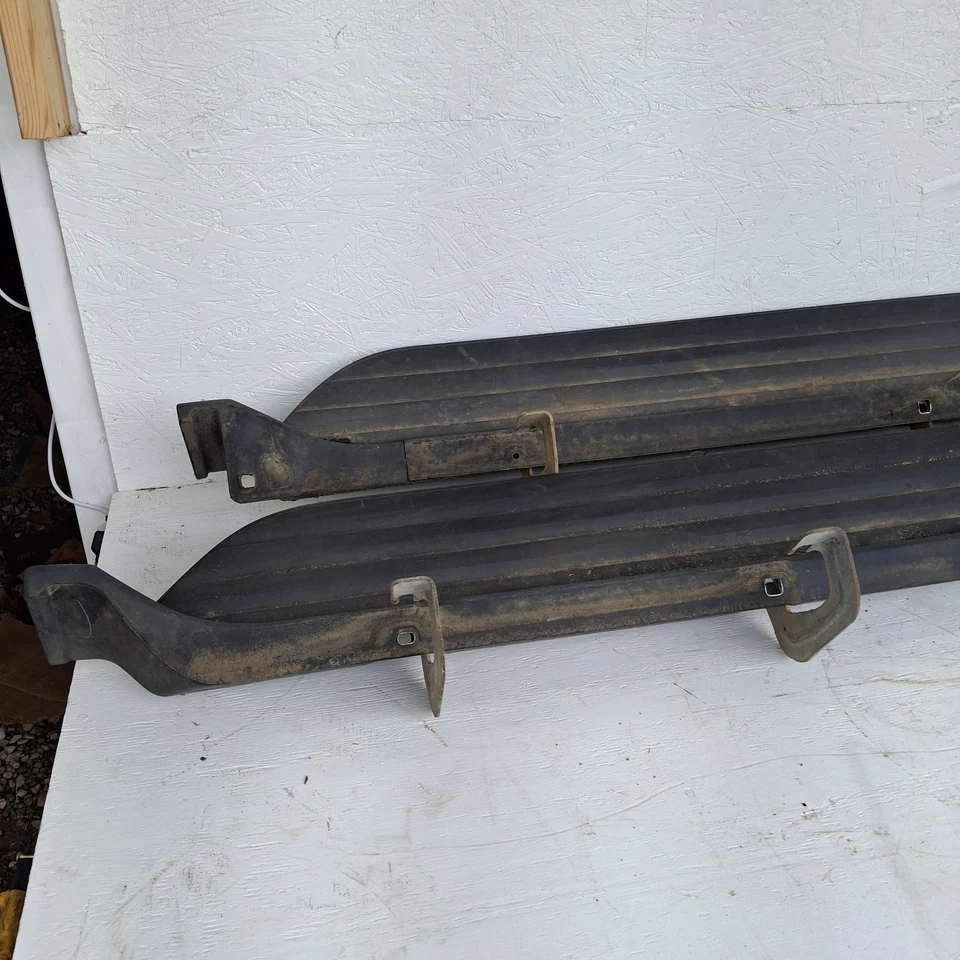 Juego de estribos laterales derecha e izquierda Avalanche Escalade EXT 2007-2013  Foto 2 de 4