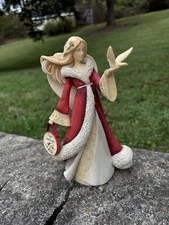 Collectors Hearts Of Christmas Enesco 2012 4027871 Angel