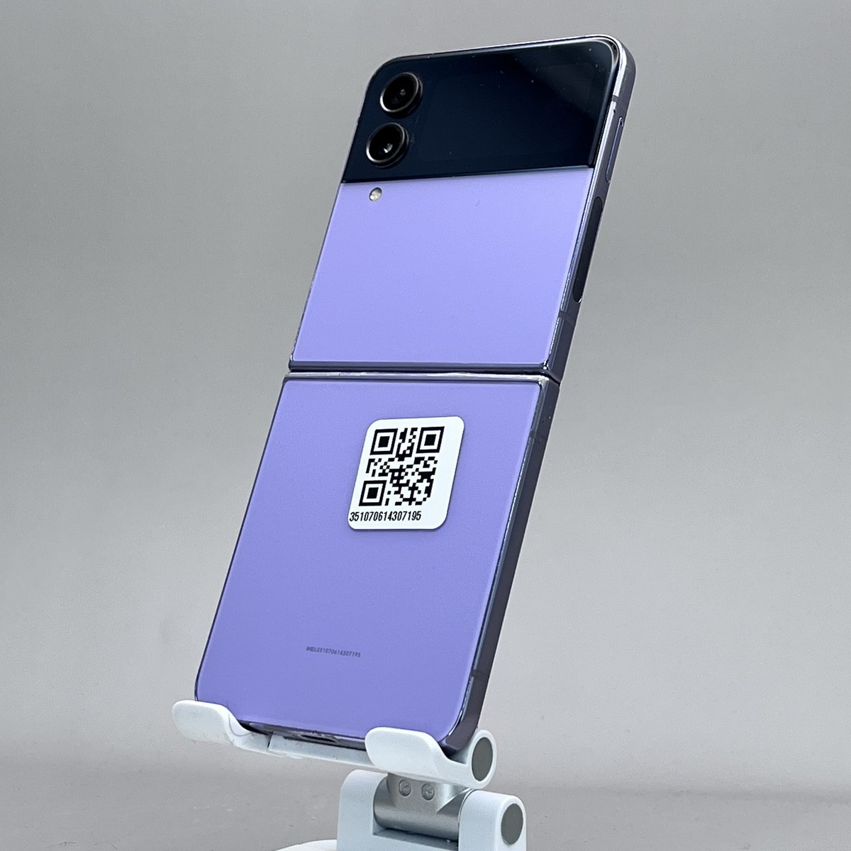 Samsung Galaxy Z Flip4 SM-F721U 256GB Bora Purple Unlocked W075332