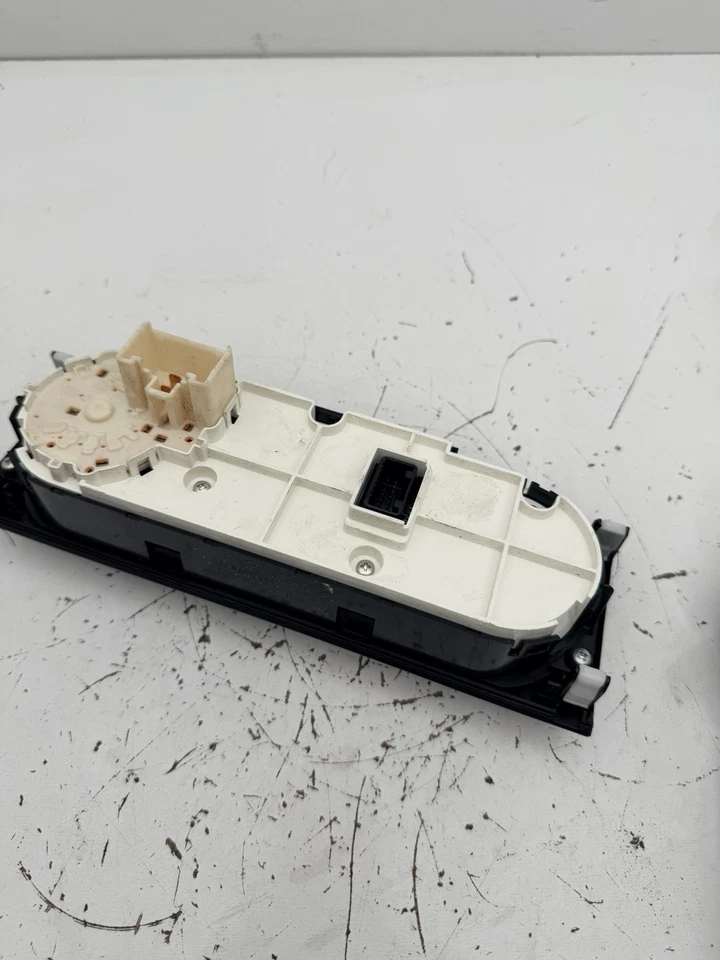 11-15 TOYOTA TACOMA MANUAL HEATER AC CLIMATE CONTROL OEM - Image 4 of 4