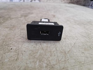 Radiobedienung VW Golf VII 7 AU USB 5G0035222G 336581