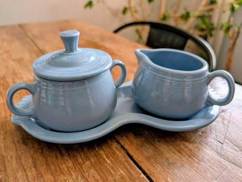 Vtg FIESTAWARE Periwinkle Blue Cream, Sugar Bowl w/ Lid  & Tray 4 Piece Set EUC!